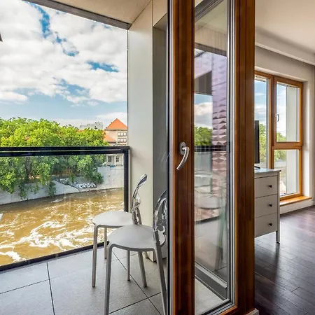 アパート Apartamenty-wroc Bulwary Ksiazece ヴロツワフ